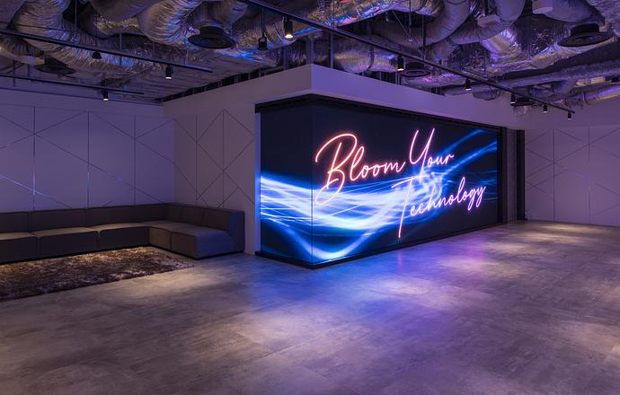 ★内定まで最短2週間★【26卒】 業界老舗×急成長のハイブリッド企業／本選考直結型：会社説明会！の紹介写真1