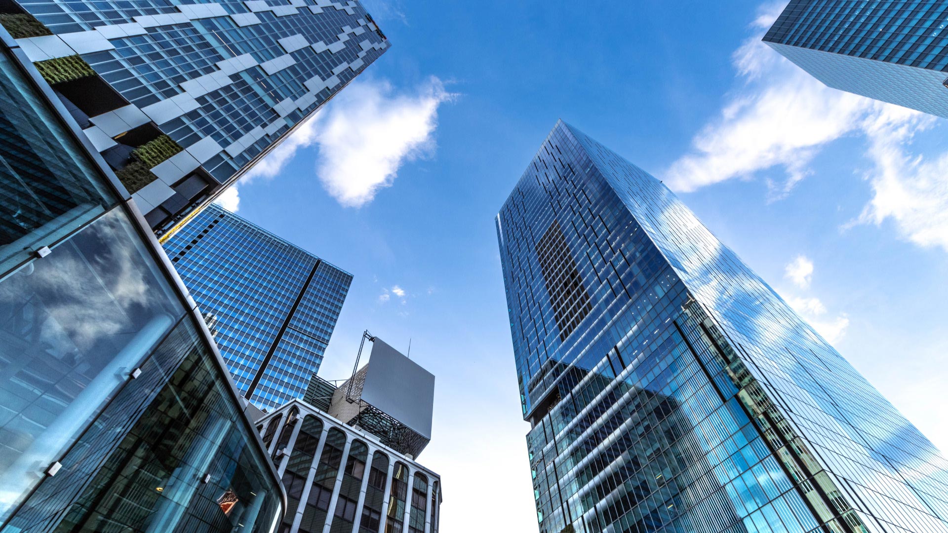 三菱地所株式会社の写真